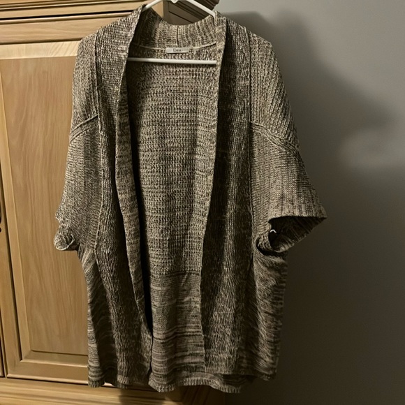 Dex Cable Knit Open Sleeveless Cardigan Sweater Taupe & Grey-one size fits all - Picture 1 of 2